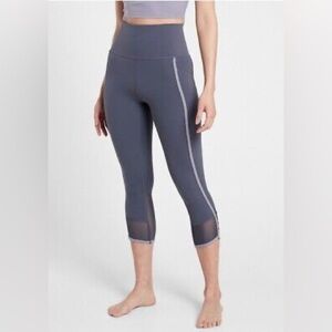 NWOT Athleta Salutation Stash Pocket Intention Capri Mesh Medieval Violet Sz XL